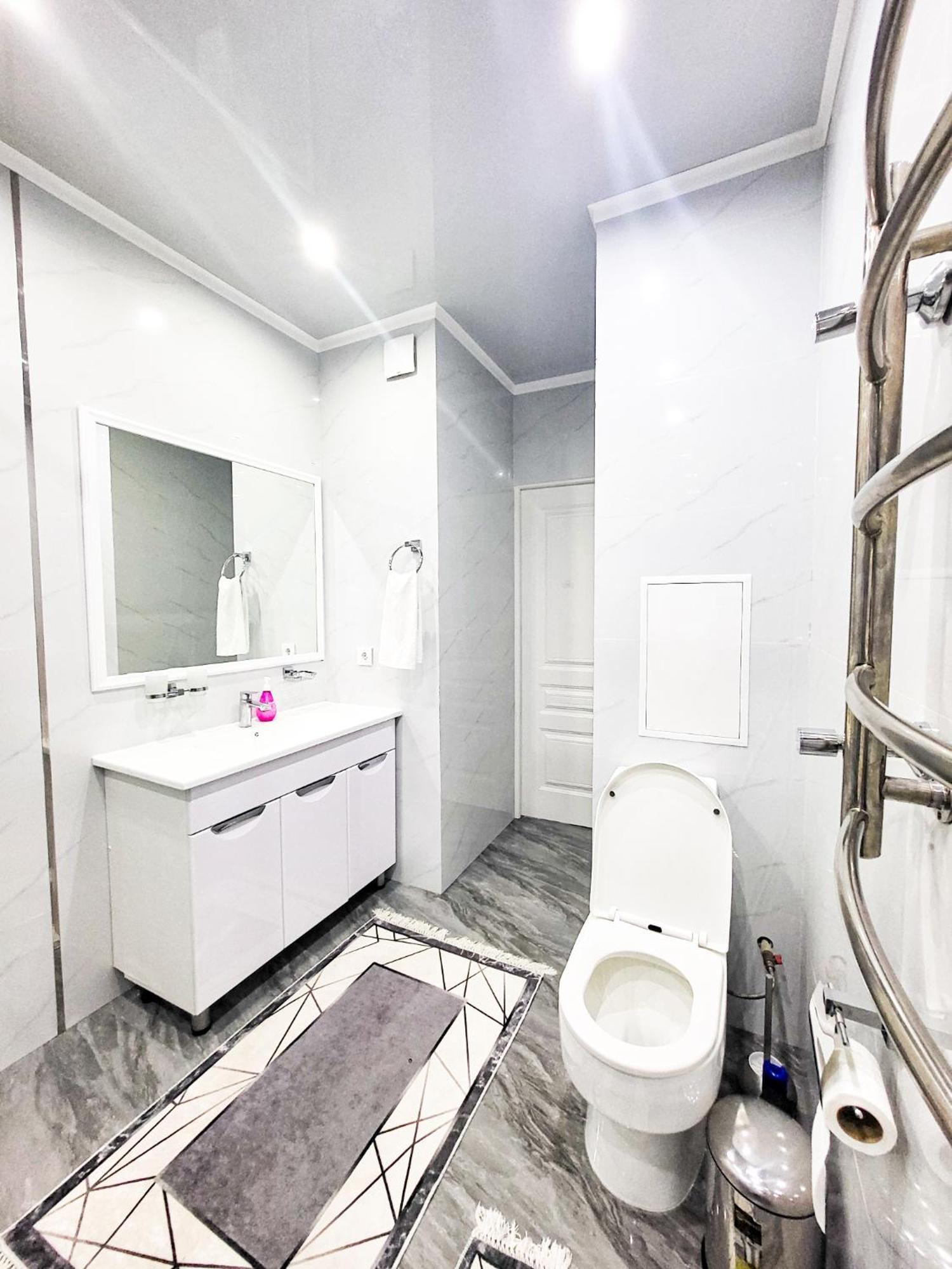 2-Х Комнатная Квартира В Центре Алматы, Жилой Комплекс Евразия Extérieur photo